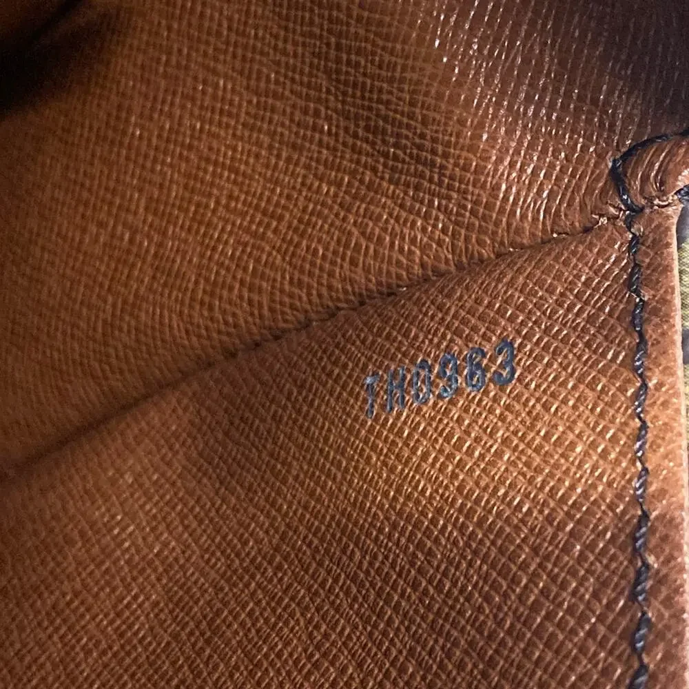 Louis Vuitton Saint Cloud GM Monogram Shoulder Bag M51242